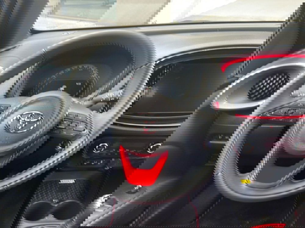 Toyota Aygo X usata a Bologna (14)