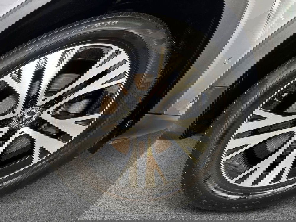 Mercedes-Benz GLB usata a Lecce (6)