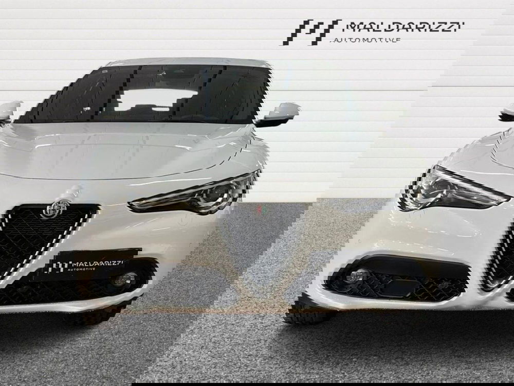 Alfa Romeo Stelvio usata a Bari (2)