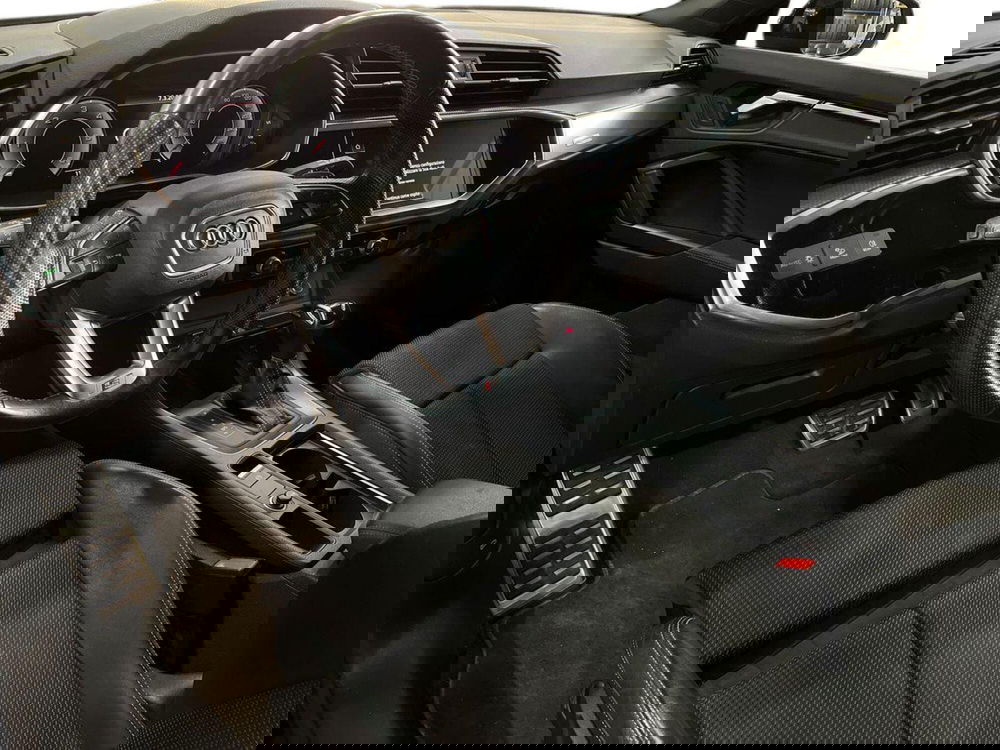 Audi Q3 Sportback usata a Bari (10)