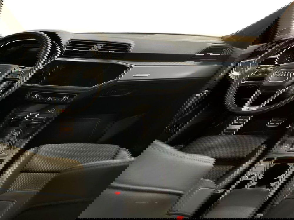 Audi Q3 Sportback usata a Bari (8)