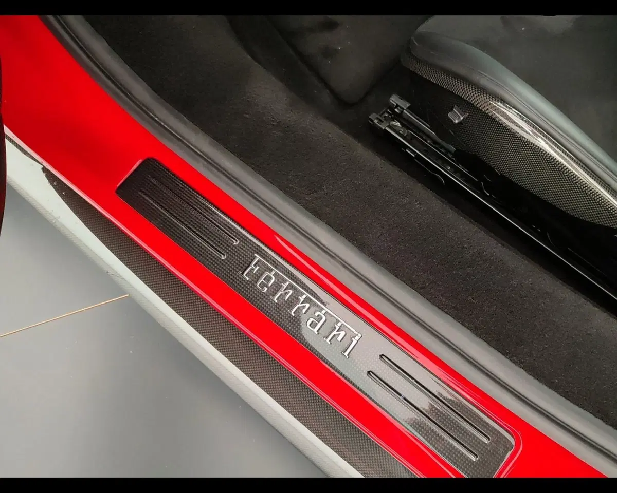 Ferrari 296 Coupé usata a Verona (16)