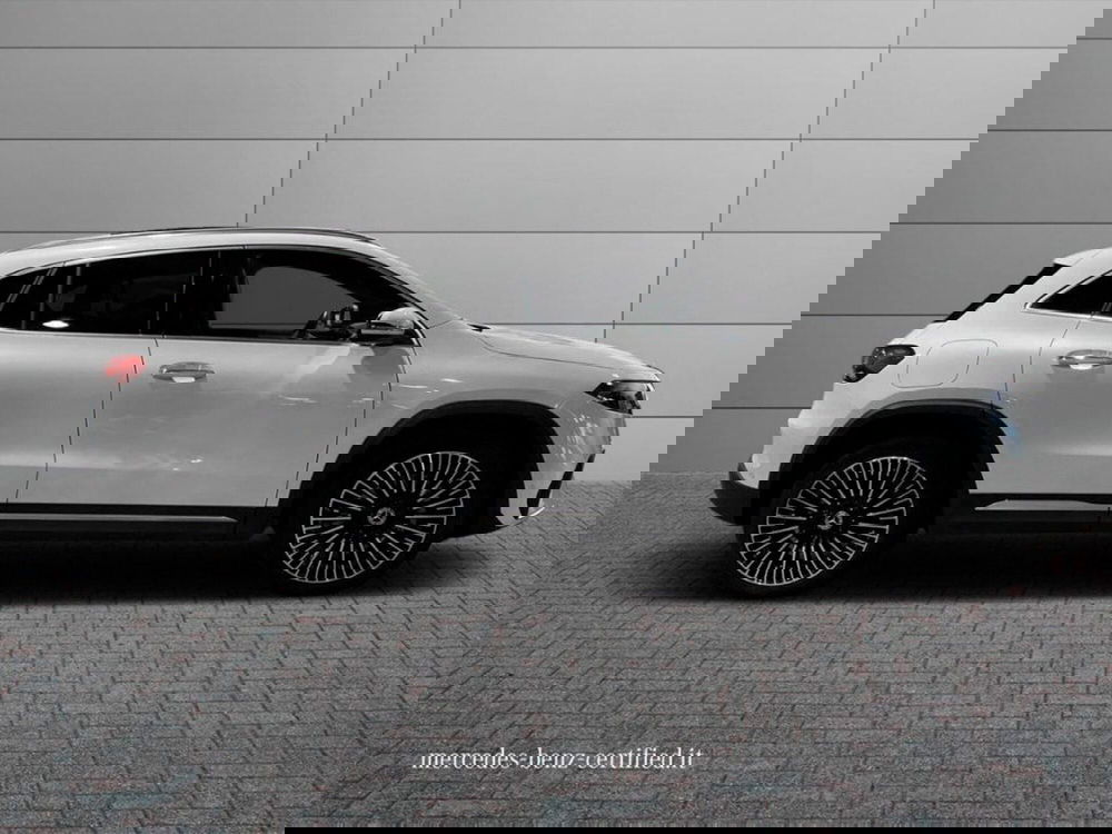 Mercedes-Benz EQA usata a Ancona (5)