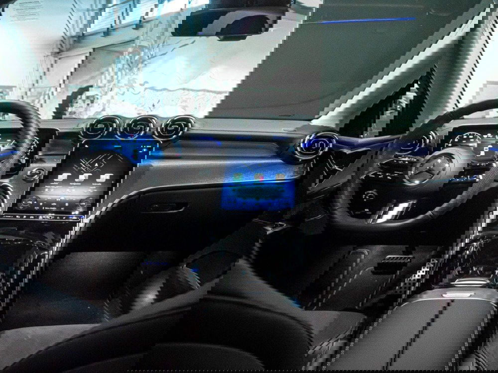 Mercedes-Benz GLC nuova a Ancona (16)