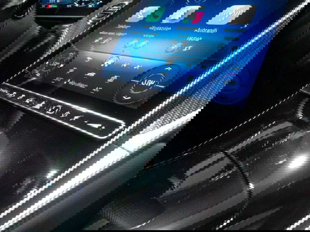 Mercedes-Benz GLC nuova a Ancona (20)