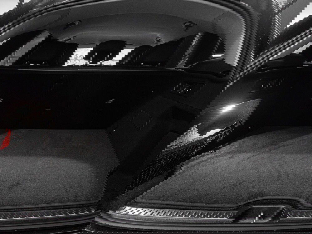 Mercedes-Benz GLC nuova a Ancona (9)