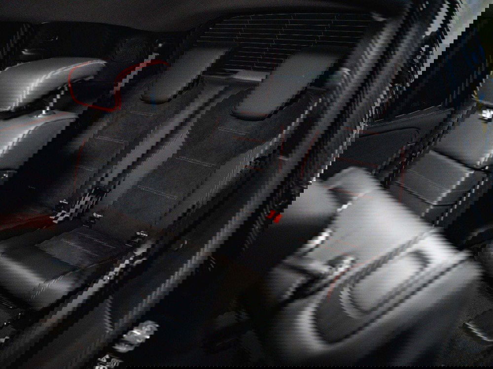 Mercedes-Benz GLB nuova a Macerata (15)