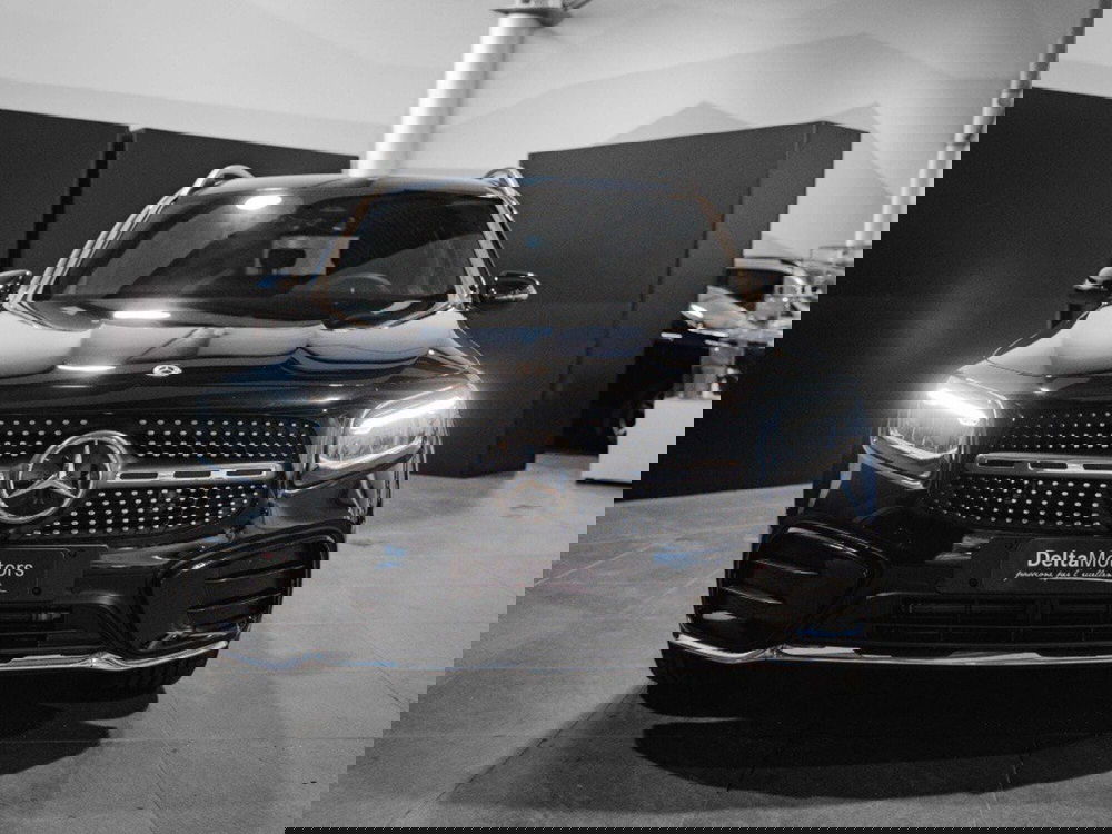 Mercedes-Benz GLB nuova a Macerata (5)