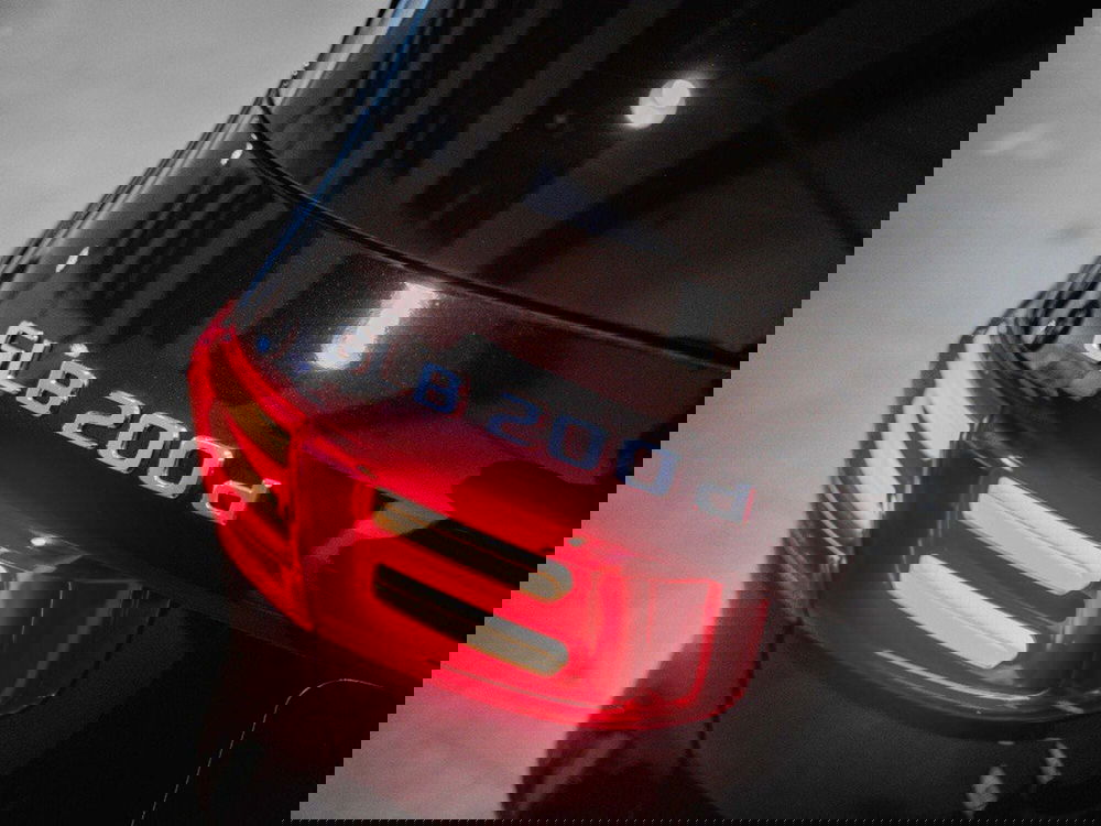 Mercedes-Benz GLB nuova a Macerata (9)