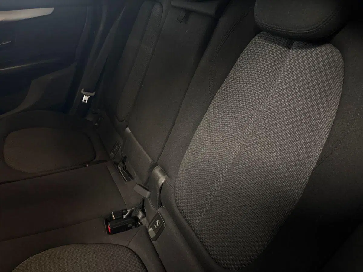 BMW Serie 2 Active Tourer usata a Torino (9)