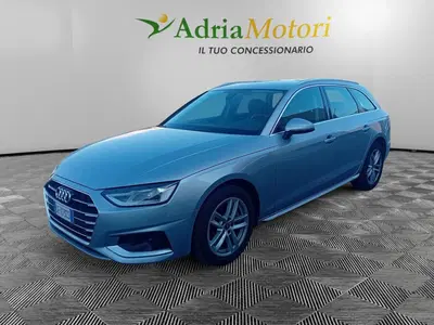 Audi A4 Avant 40 TDI quattro S tronic Business Advanced del 2021 usata a Pordenone