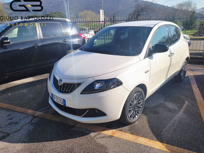 Lancia Ypsilon 1.0 FireFly 5 porte S&amp;S Hybrid Gold Plus del 2023 usata a Prato