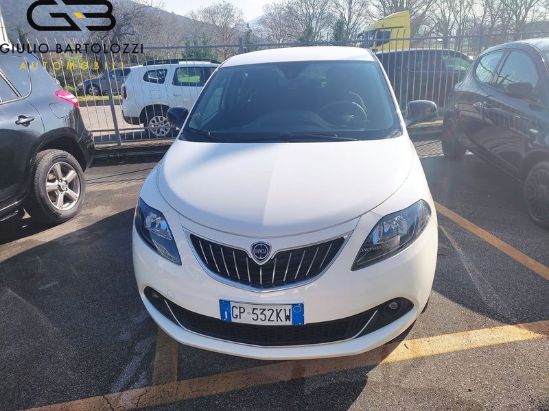 Lancia Ypsilon usata a Prato (2)