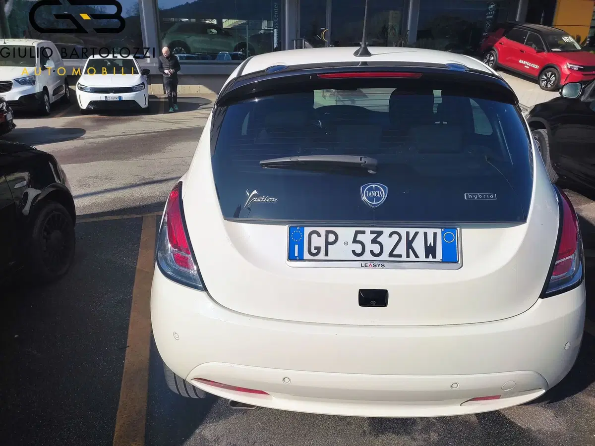 Lancia Ypsilon usata a Prato (4)
