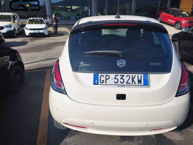 Lancia Ypsilon usata a Prato (4)