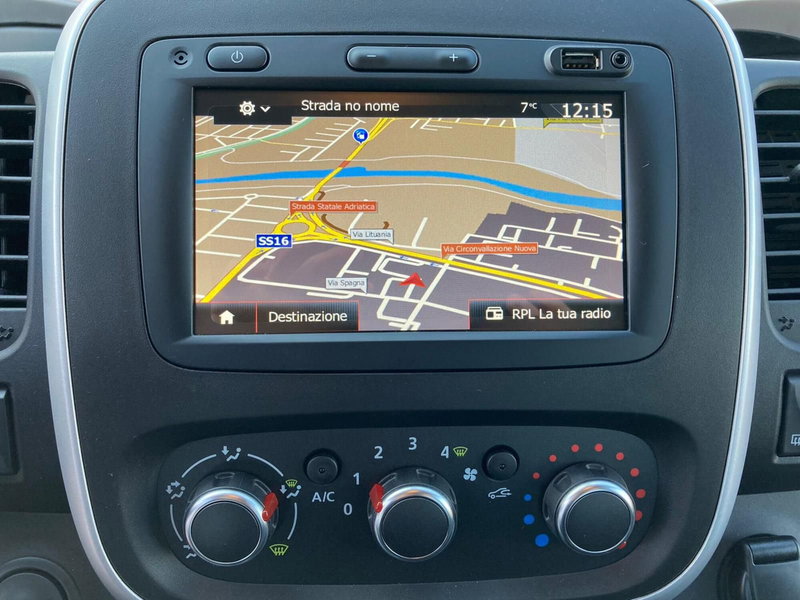 Renault Trafic Furgone usata a Rimini (8)