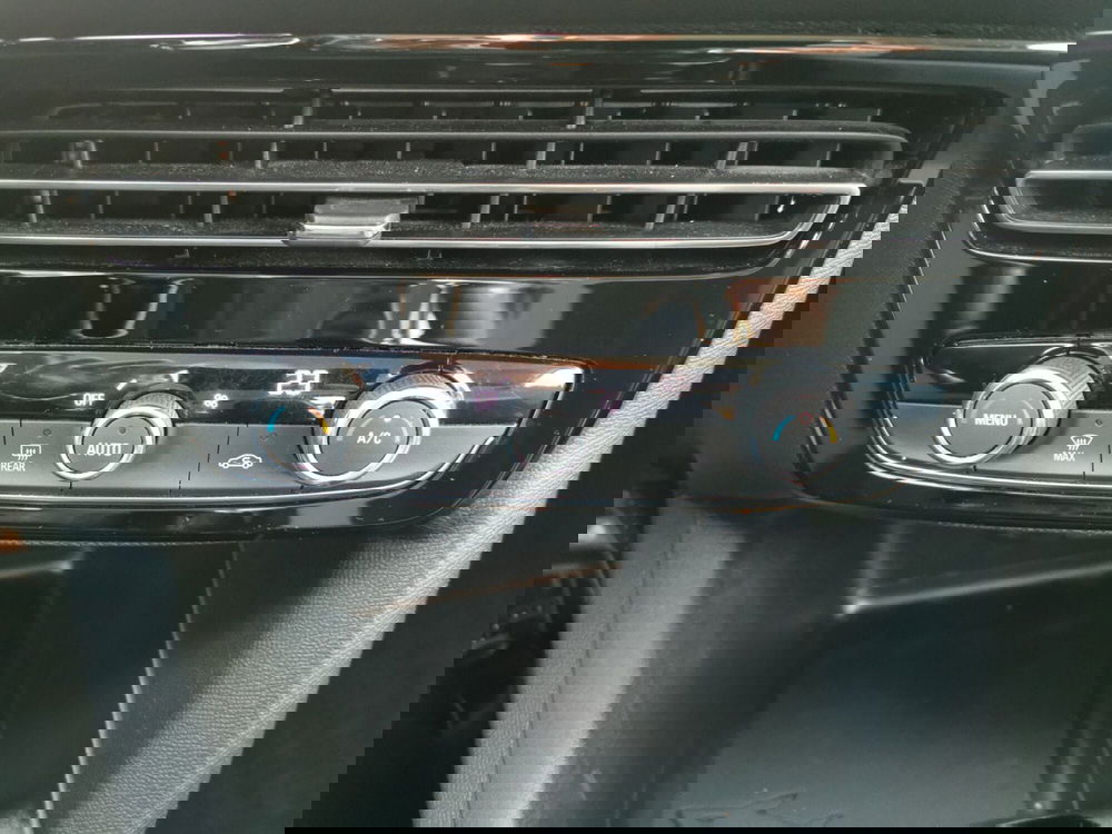 Opel Mokka usata a Taranto (15)