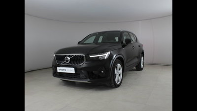 Volvo XC40 T2 Momentum Core del 2022 usata a Palermo