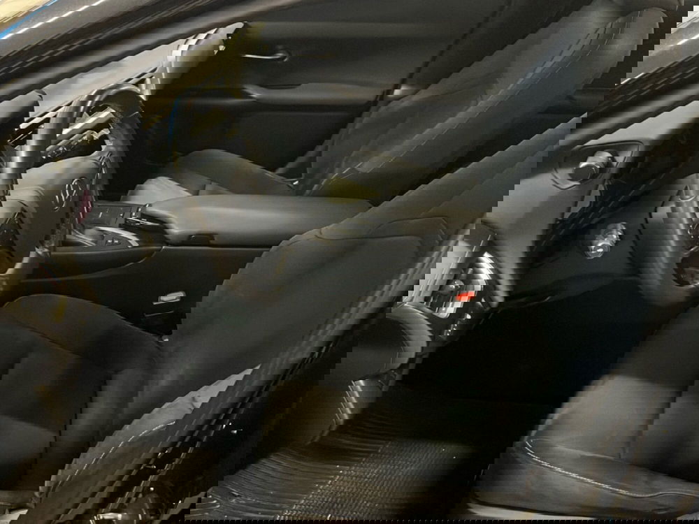 Lexus UX usata a Vicenza (10)