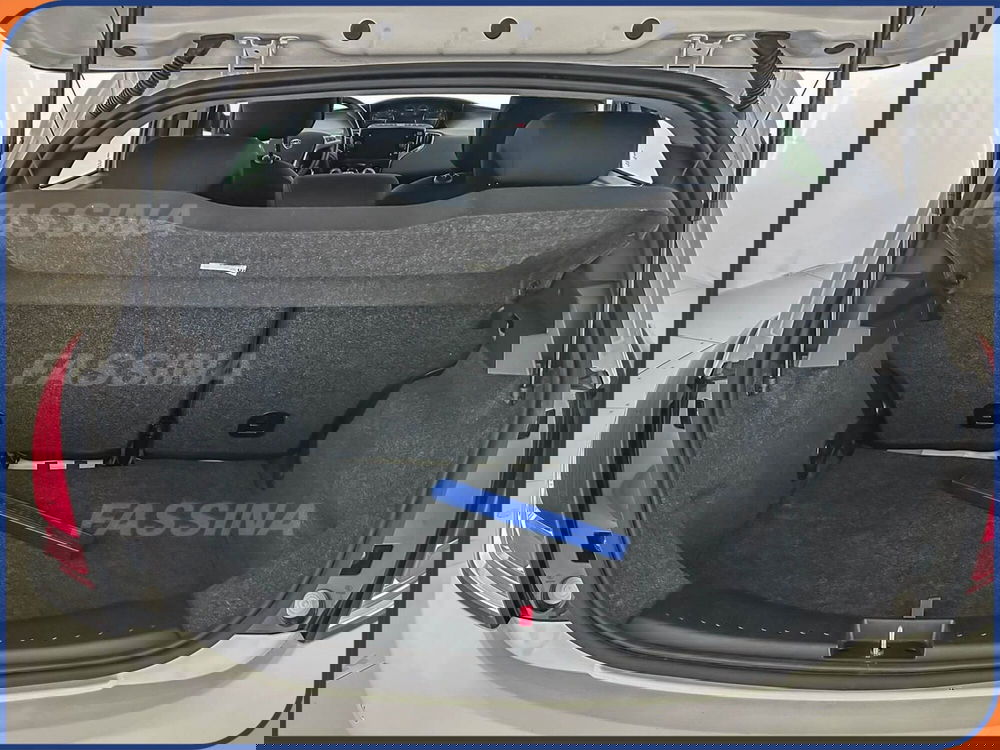 Lancia Ypsilon usata a Milano (10)