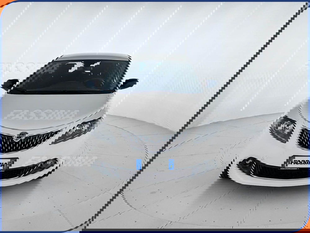 Lancia Ypsilon usata a Milano (2)