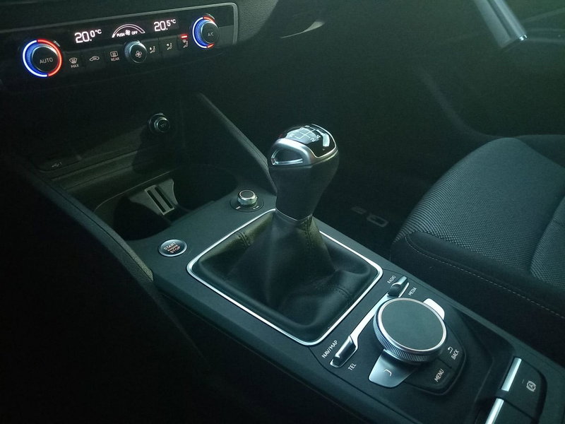 Audi Q2 usata a Bari (10)