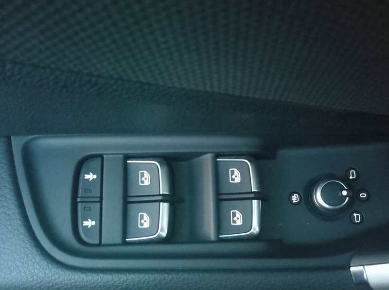 Audi Q2 usata a Bari (17)
