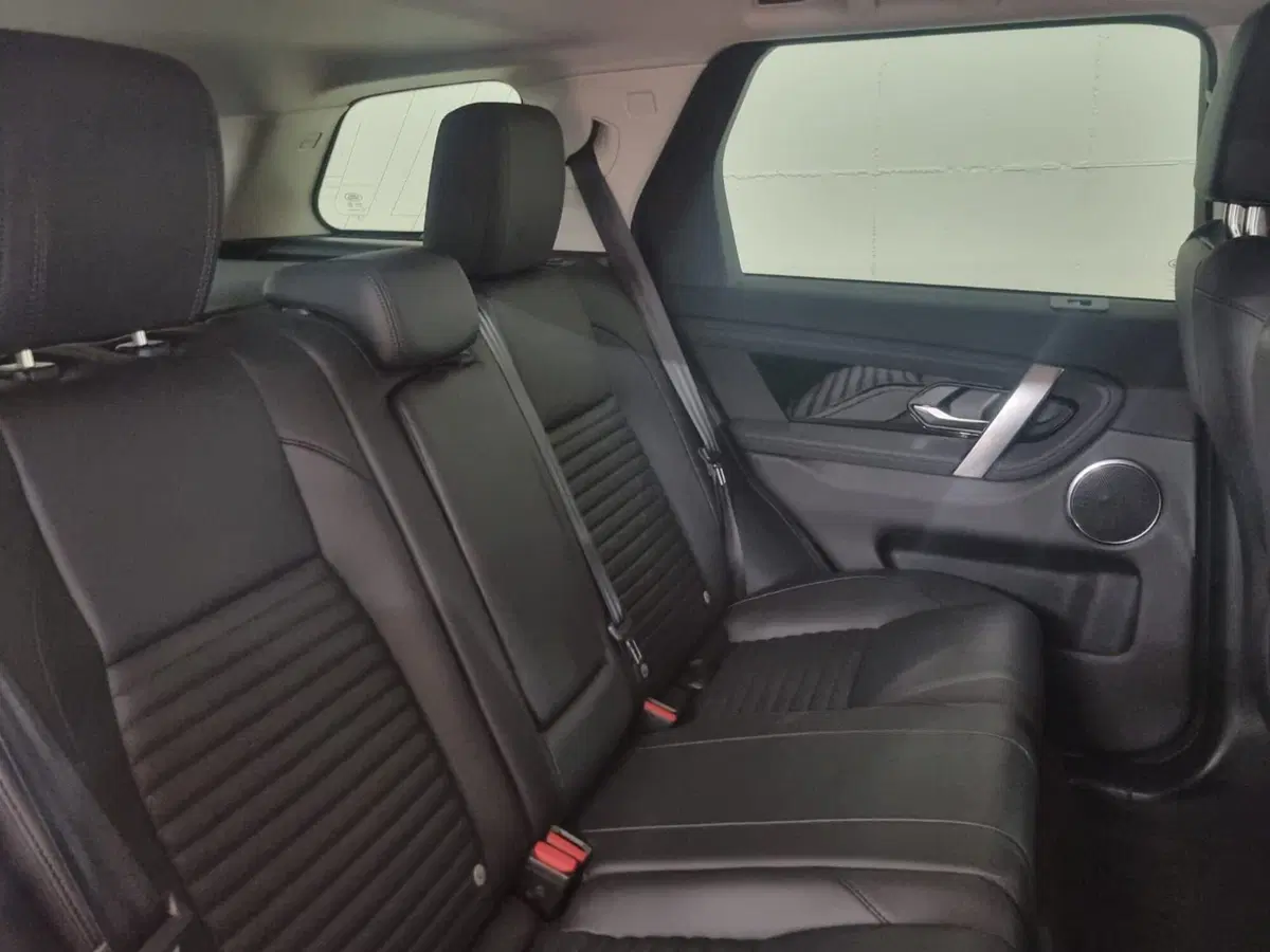 Land Rover Discovery Sport usata a Brescia (5)