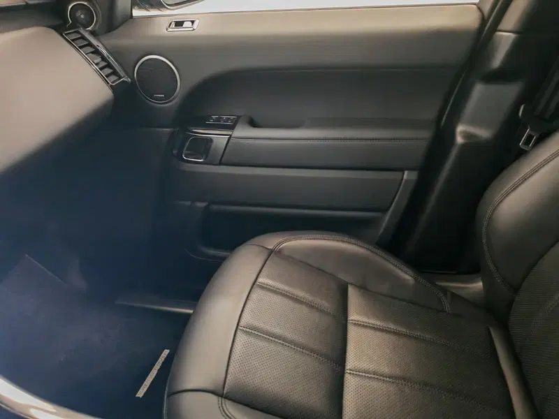 Land Rover Range Rover Sport usata a Novara (17)