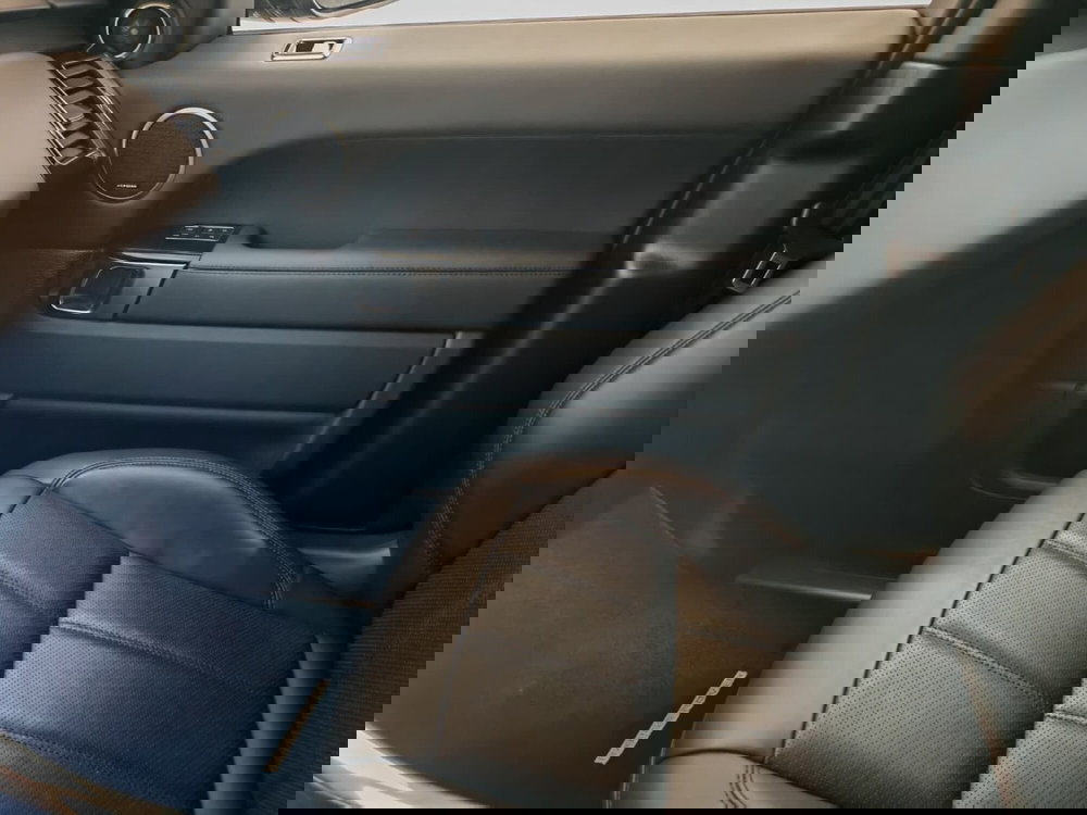 Land Rover Range Rover Sport usata a Novara (17)