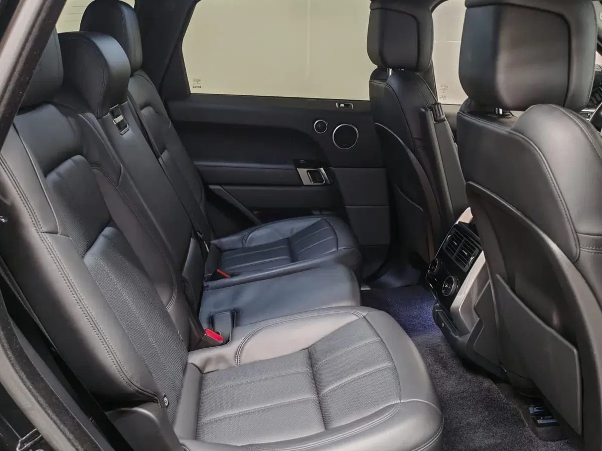 Land Rover Range Rover Sport usata a Novara (5)
