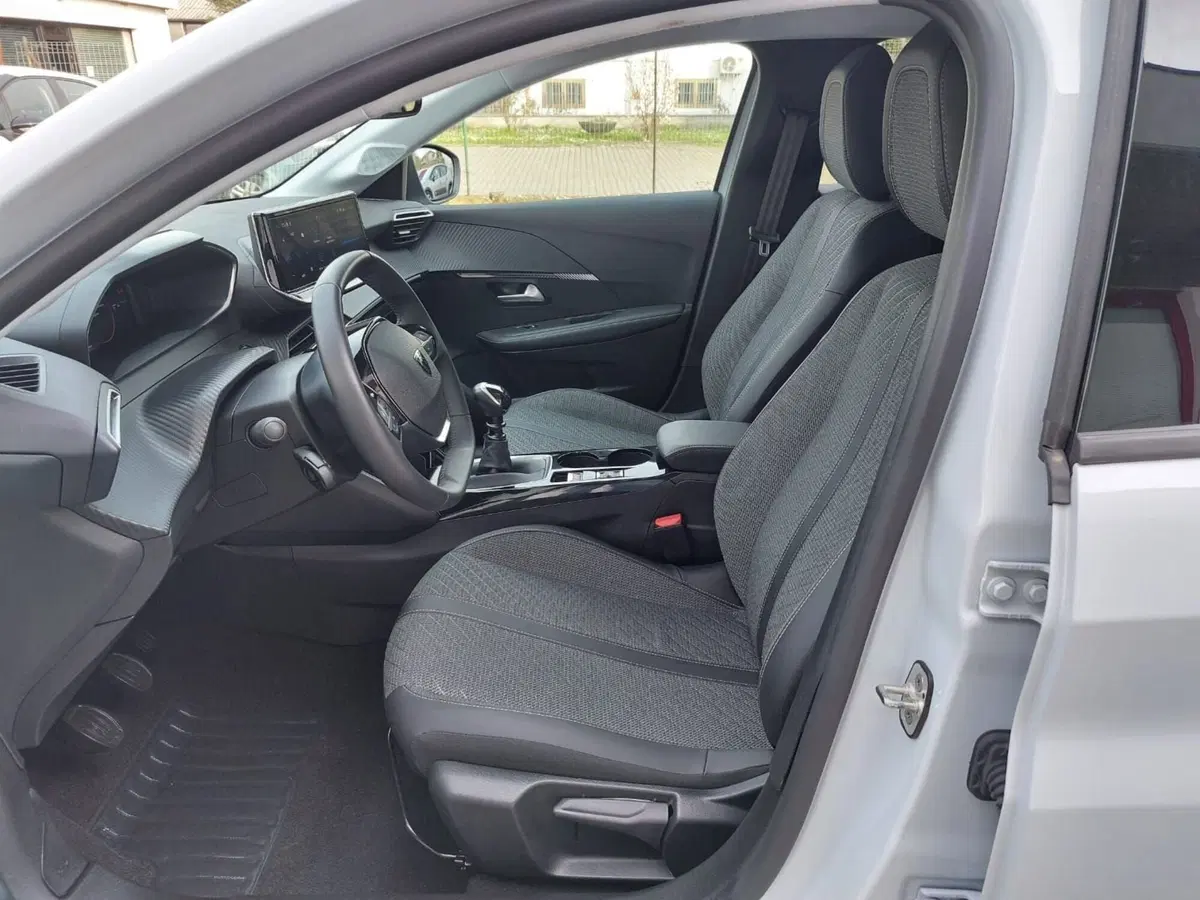 Peugeot 208 usata a Pavia (3)