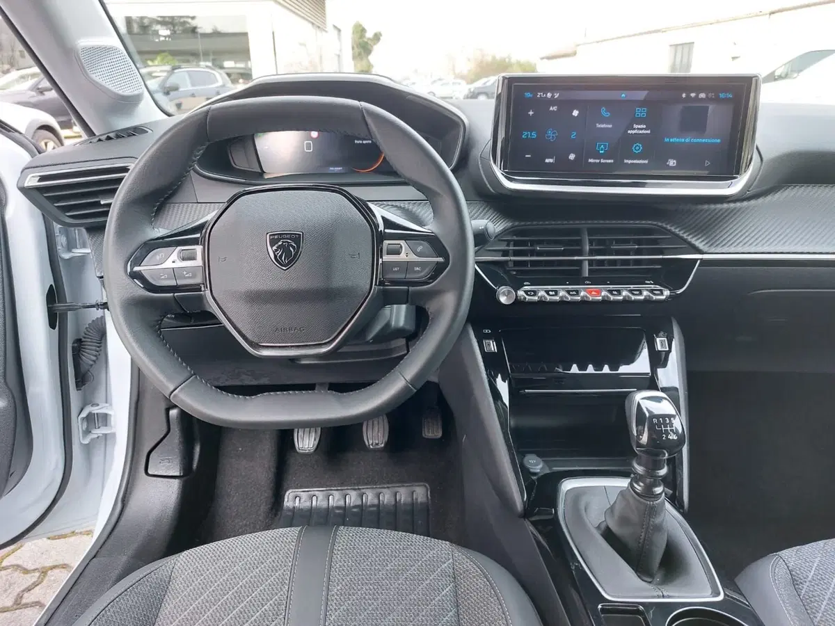 Peugeot 208 usata a Pavia (6)