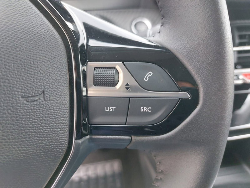 Peugeot 208 usata a Pavia (9)