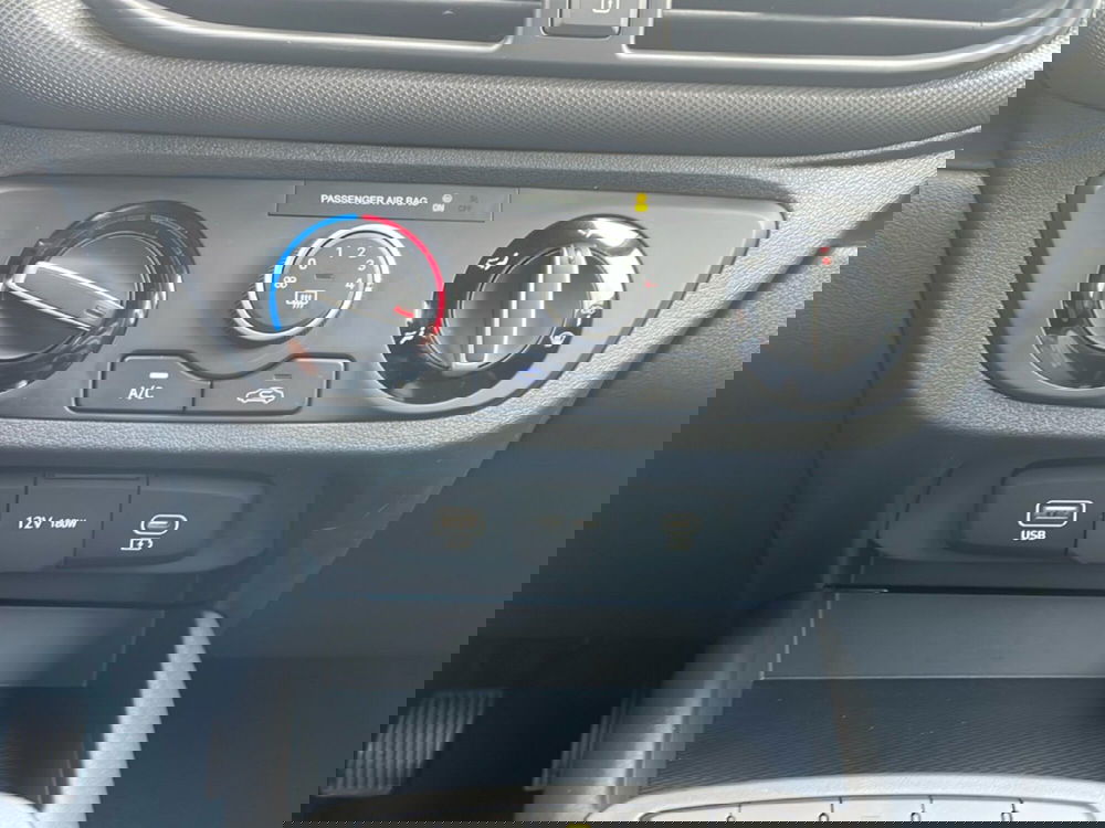 Hyundai i10 nuova a Latina (18)