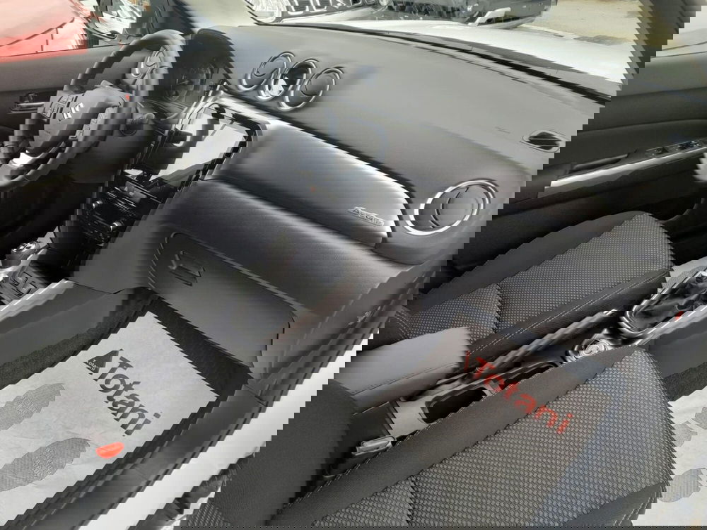 Suzuki Vitara nuova a L'Aquila (11)