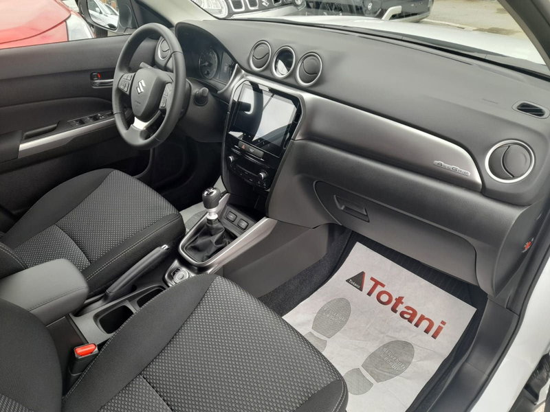 Suzuki Vitara nuova a L'Aquila (11)
