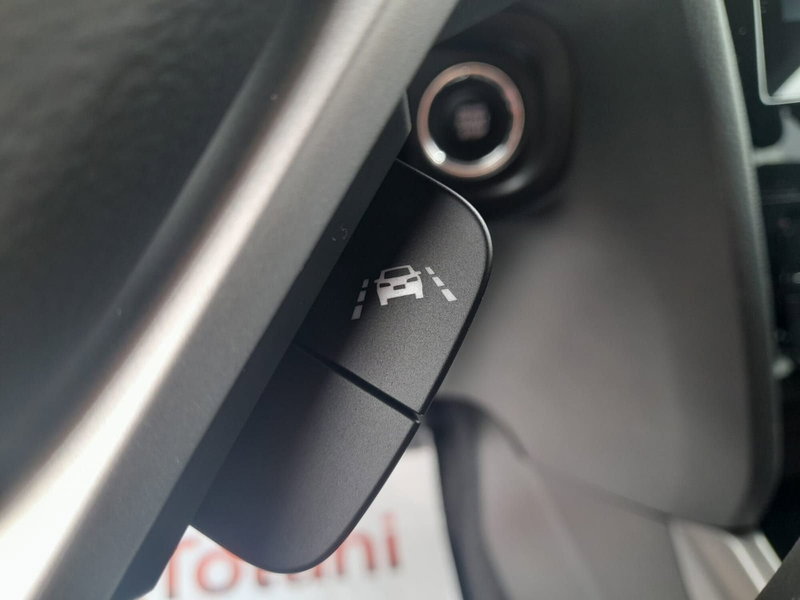 Suzuki Vitara nuova a L'Aquila (5)