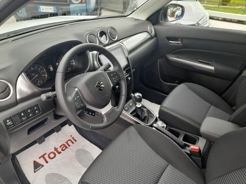 Suzuki Vitara nuova a L'Aquila (15)