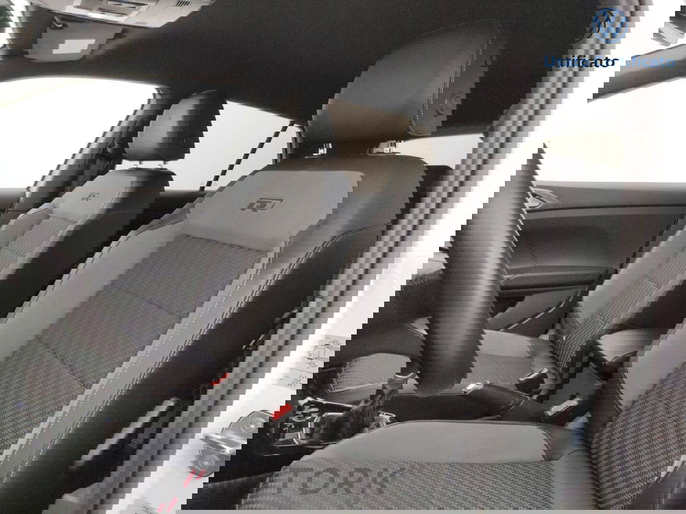 Volkswagen T-Cross usata a Varese (11)