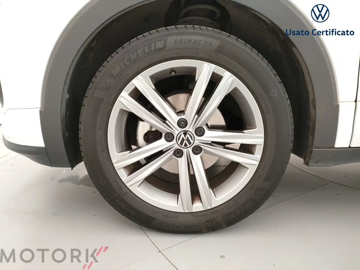 Volkswagen T-Cross usata a Varese (6)