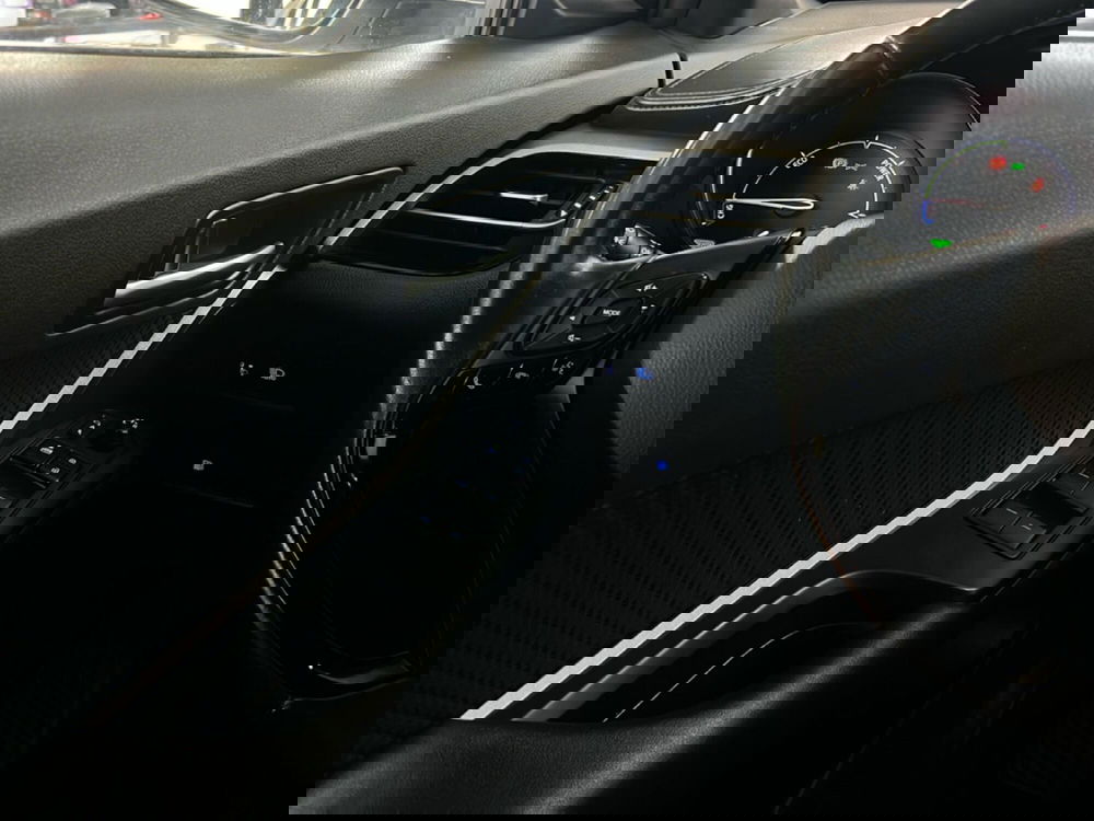 Toyota Toyota C-HR usata a Roma (13)