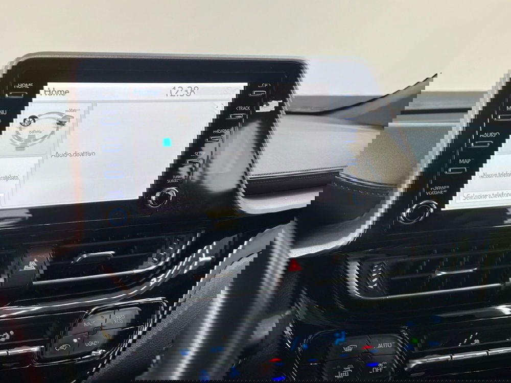 Toyota Toyota C-HR usata a Roma (18)