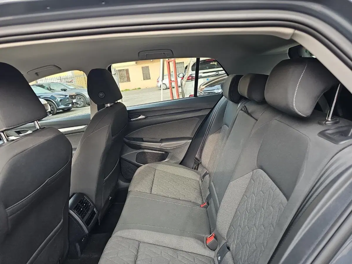 Volkswagen Golf usata a Lecco (10)