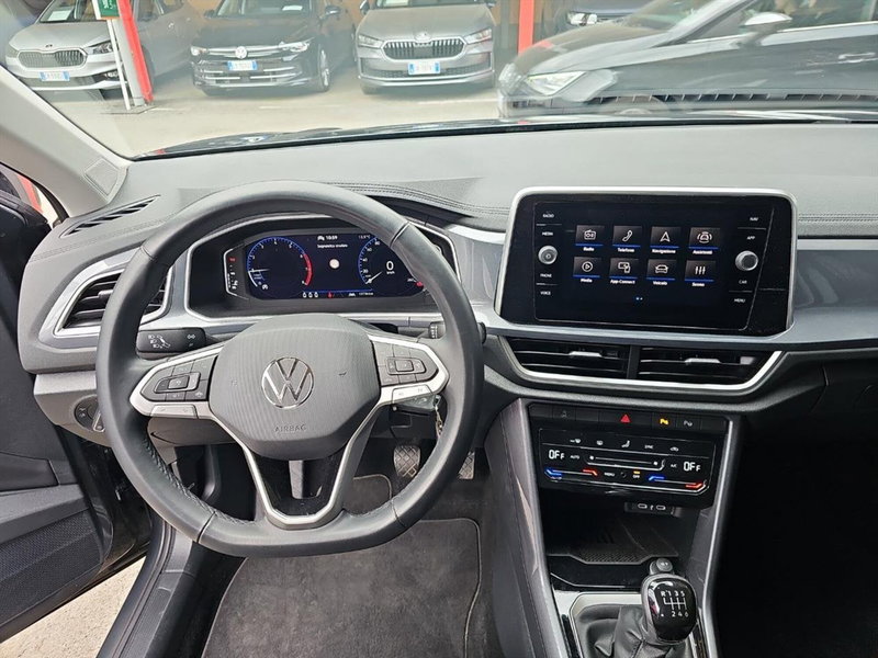 Volkswagen T-Roc usata a Lecco (11)