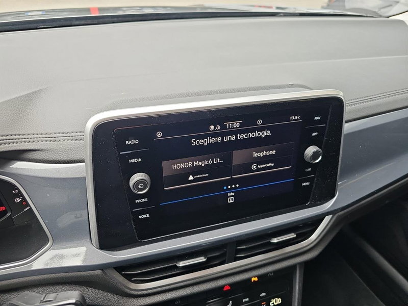 Volkswagen T-Roc usata a Lecco (17)