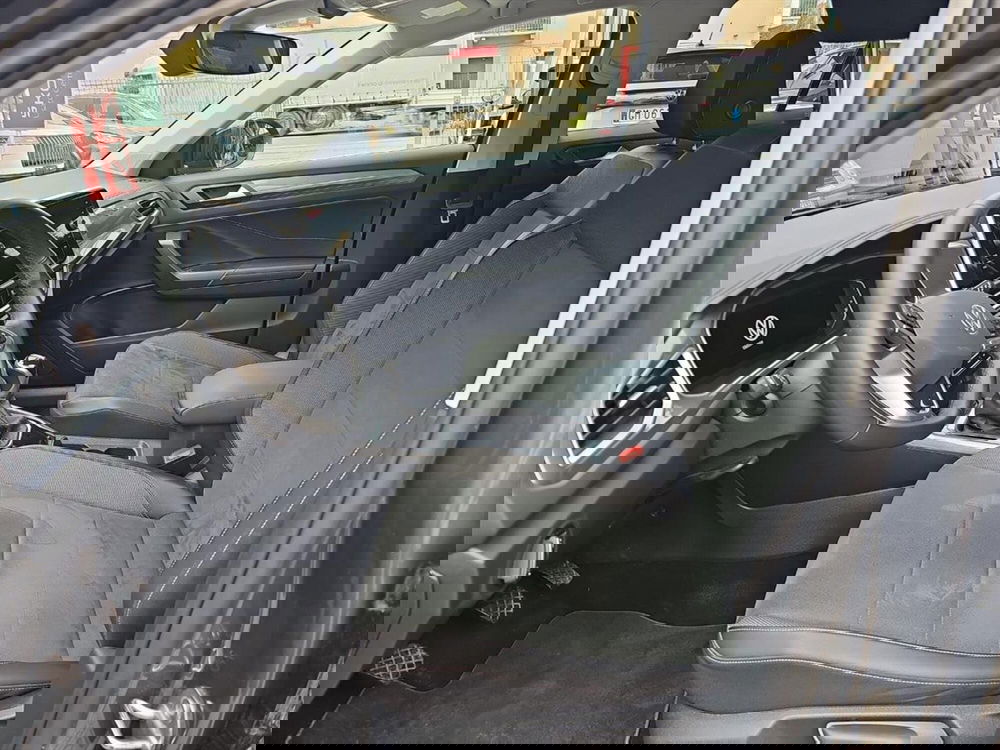 Volkswagen T-Roc usata a Lecco (9)