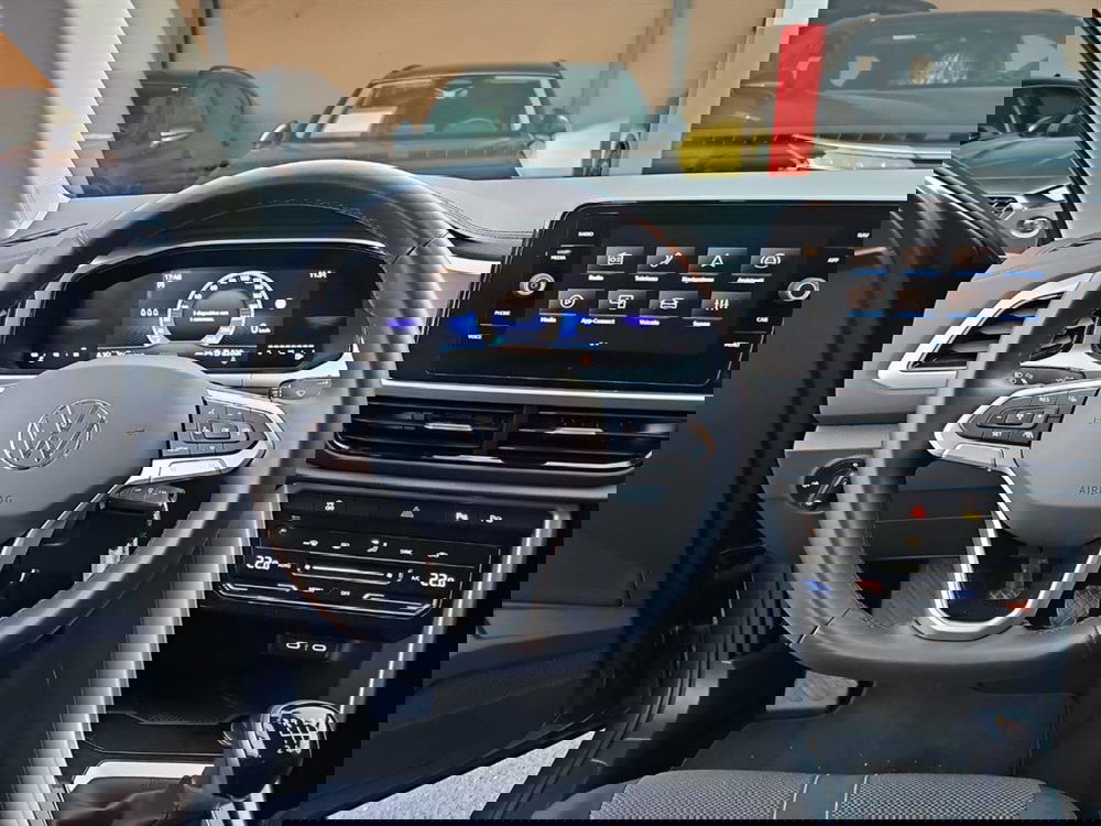 Volkswagen T-Roc usata a Lecco (10)