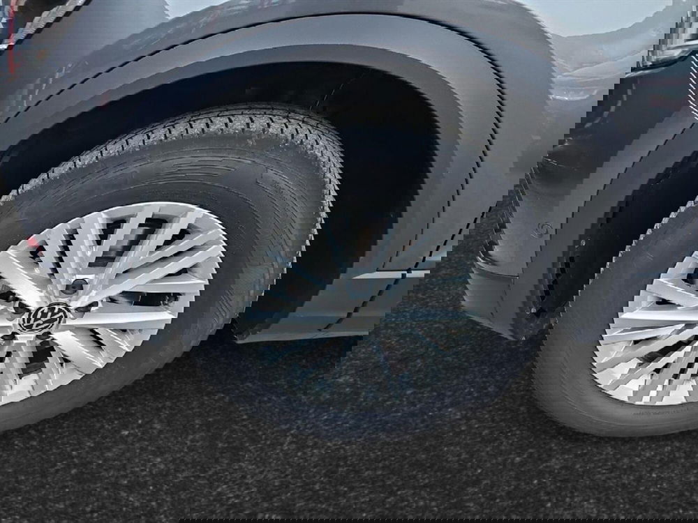 Volkswagen T-Roc usata a Lecco (15)