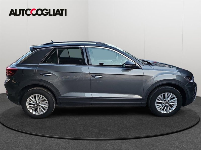 Volkswagen T-Roc usata a Lecco (8)